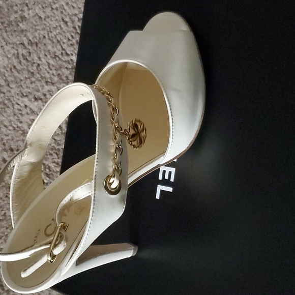 Authentic Chanel Lambskin Sandals - Picture 7 of 9